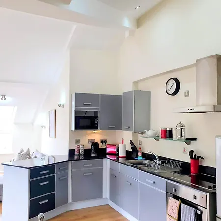 The Penthouse At Regent House Light And Airy Top Floor With Lift Access 1 Bedroom En-Suite Luxury Apartment Ultra Central Location Harrogate Extérieur photo