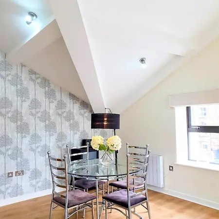 The Penthouse At Regent House Light And Airy Top Floor With Lift Access 1 Bedroom En-Suite Luxury Apartment Ultra Central Location Harrogate Extérieur photo