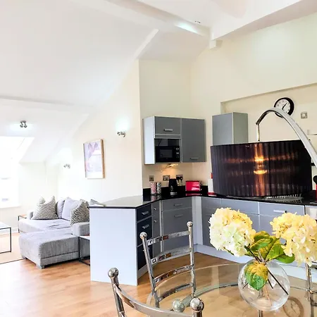 The Penthouse At Regent House Light And Airy Top Floor With Lift Access 1 Bedroom En-Suite Luxury Apartment Ultra Central Location Harrogate Extérieur photo